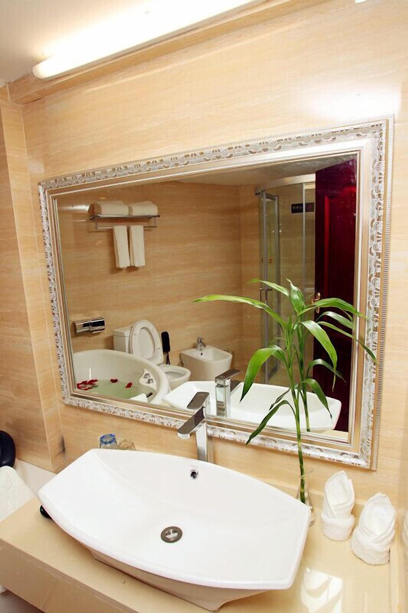 Hawaii Hotel Sanya Exterior photo